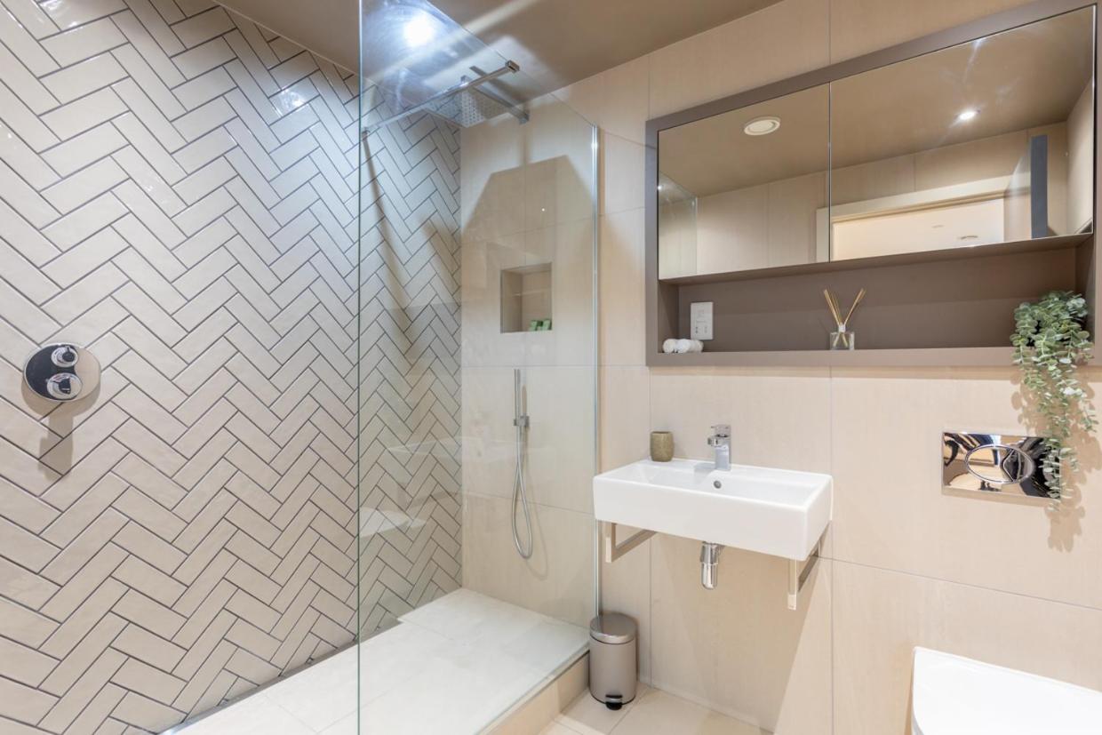 Luxury 2 Bedroom Apartment With Free Parking In The Heart Of York Exteriér fotografie