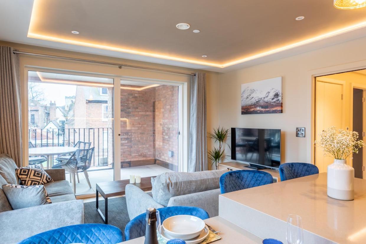 Luxury 2 Bedroom Apartment With Free Parking In The Heart Of York Exteriér fotografie