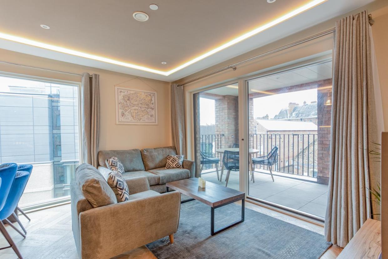 Luxury 2 Bedroom Apartment With Free Parking In The Heart Of York Exteriér fotografie