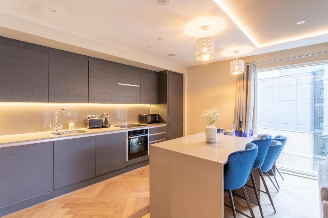 Luxury 2 Bedroom Apartment With Free Parking In The Heart Of York Exteriér fotografie